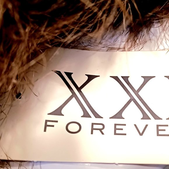 Forever 21 NWT Jacket Faux fur collar- soft cuddly, warm bomber style - Picture 7 of 9